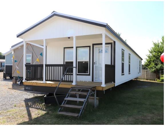 BOBBY JO SINGLE WIDE MANUFACTURED HOME